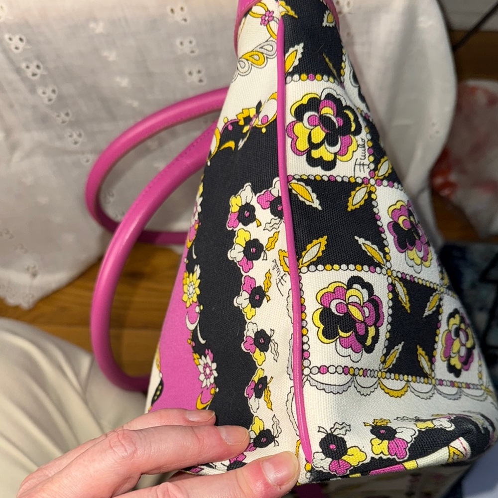 EUC Emilio Pucci Vibrant Pink and Black Tote Bag with Floral Design - Picture 10 of 14